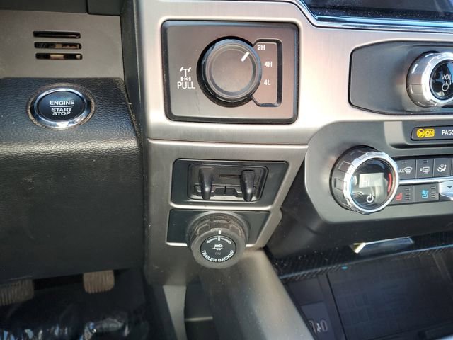 Certified 2022 Ford F350 Platinum w/ FX4 Off-Road Package image 30