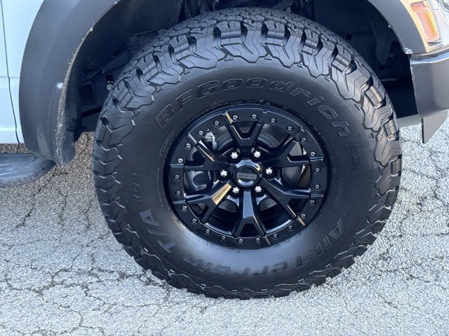 Certified 2023 Ford F150 Raptor AWD/4WD image 9