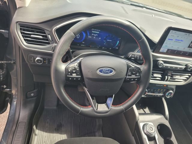 Certified 2022 Ford Escape SEL w/ SEL Stealth AWD Package image 30