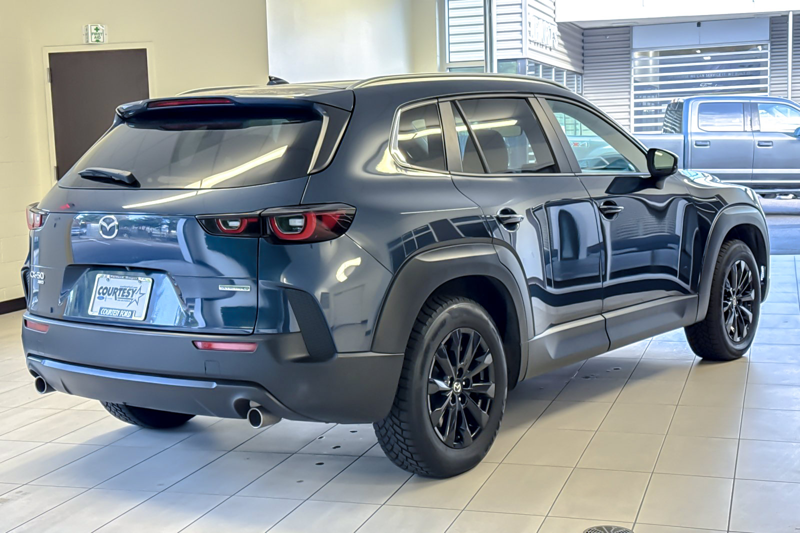 Used 2025 MAZDA CX-50 AWD 2.5 S w/ Cargo Package image 4