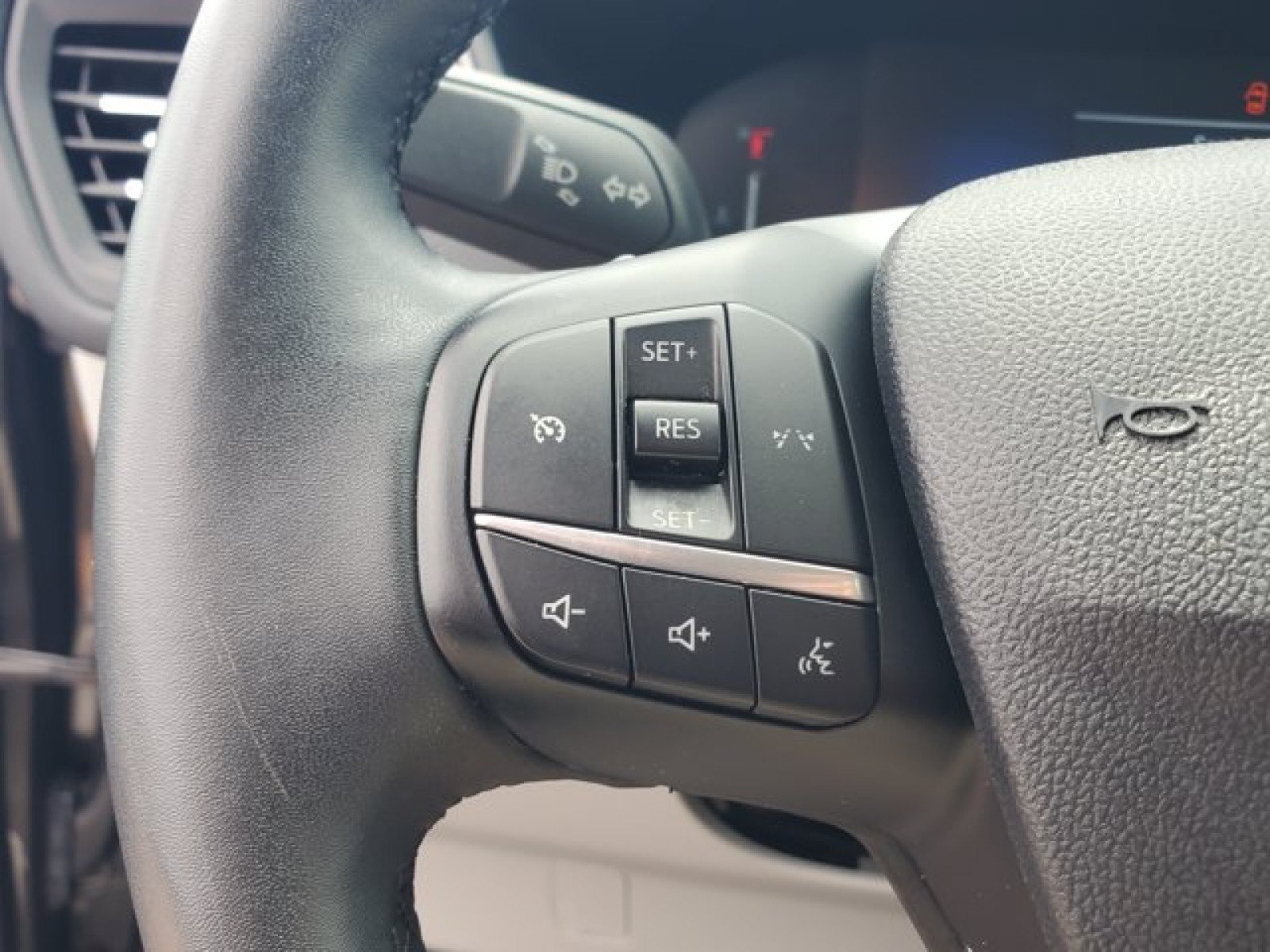 Certified 2023 Ford Escape Active FWD image 18