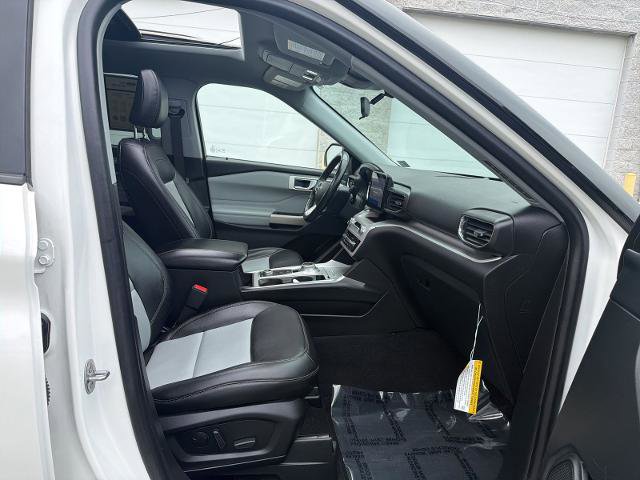 Certified 2023 Ford Explorer XLT w/ Equipment Group 202A AWD/4WD image 26