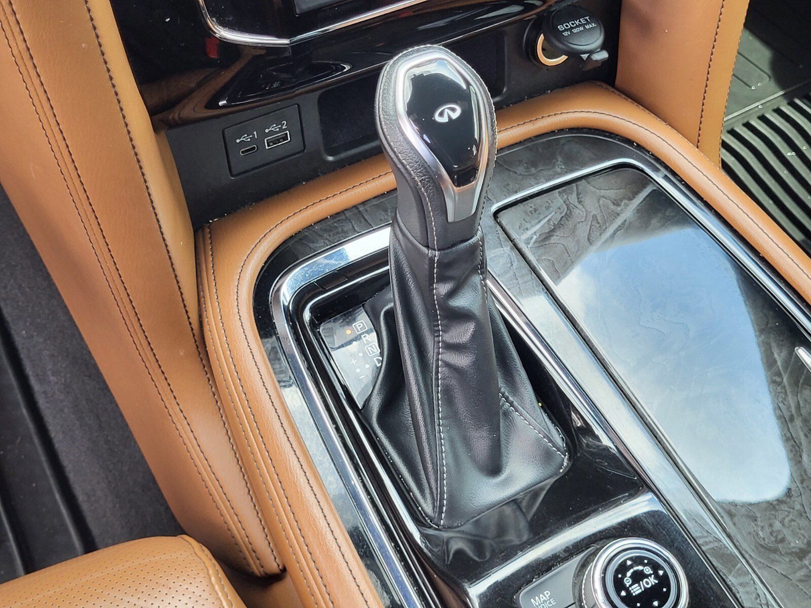 Used 2021 INFINITI QX80 Sensory w/ Cargo Package image 26