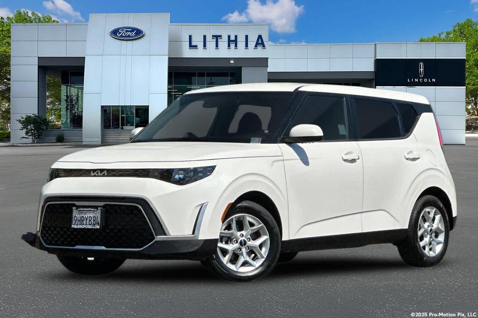 Used 2023 Kia Soul LX w/ LX Technology Package FWD video 1