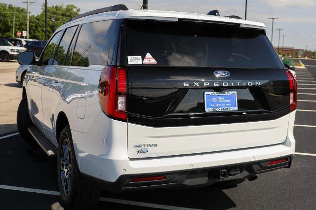 Certified 2025 Ford Expedition Active AWD/4WD image 18