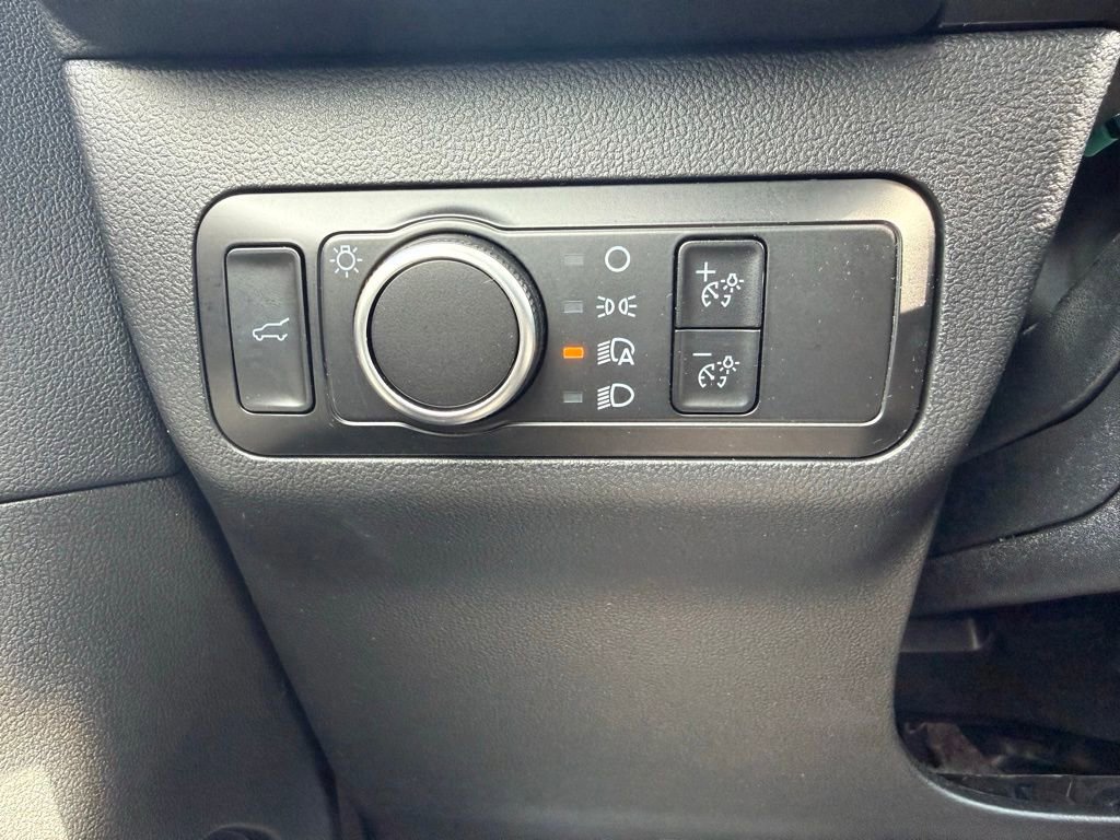 Certified 2022 Ford Escape SE w/ SE Sport Appearance Package image 15