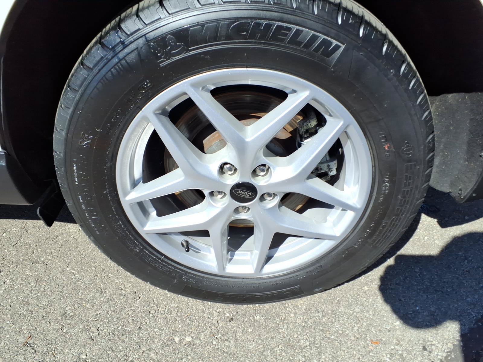 Certified 2023 Ford Edge SEL AWD/4WD image 11