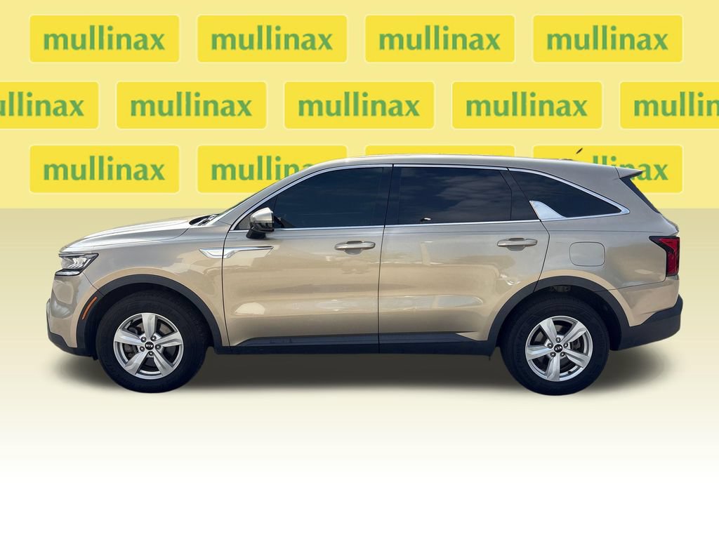 Used 2021 Kia Sorento LX FWD image 12