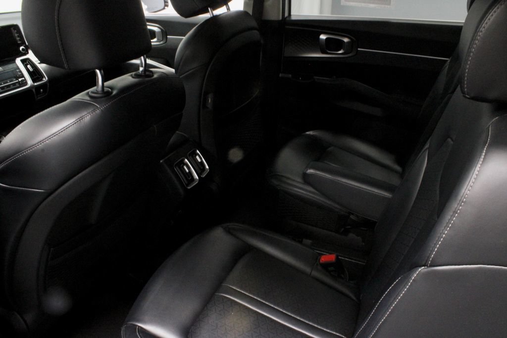 Used 2022 Kia Sorento EX AWD/4WD image 21