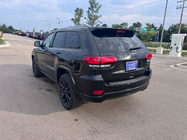Used 2018 Jeep Grand Cherokee Altitude AWD/4WD image 5