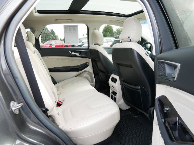 Certified 2019 Ford Edge Titanium w/ Equipment Group 301A AWD/4WD image 13
