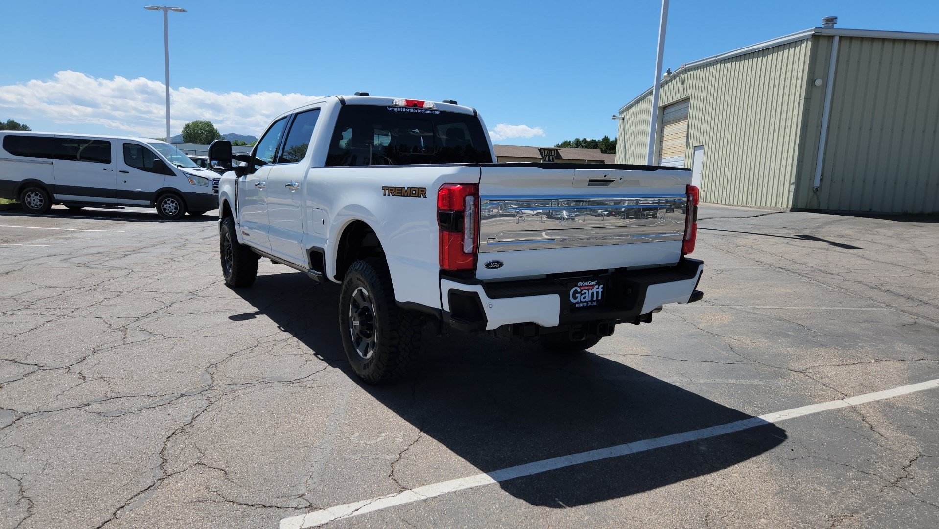 Certified 2023 Ford F350 Platinum w/ Tremor Off-Road Package AWD/4WD image 9