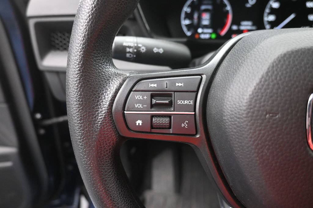 Used 2023 Honda CR-V EX image 7
