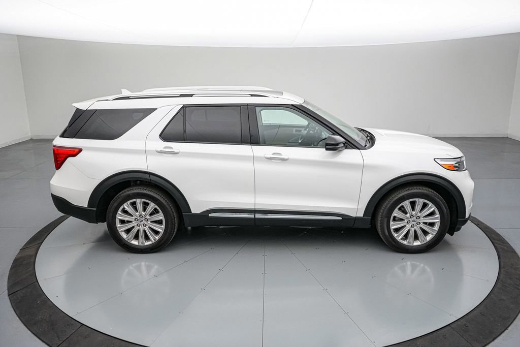 Certified 2023 Ford Explorer Limited w/ Limited Technology Package image 6
