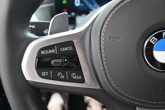 Used 2025 BMW X5 xDrive40i w/ M Sport Package AWD/4WD image 15