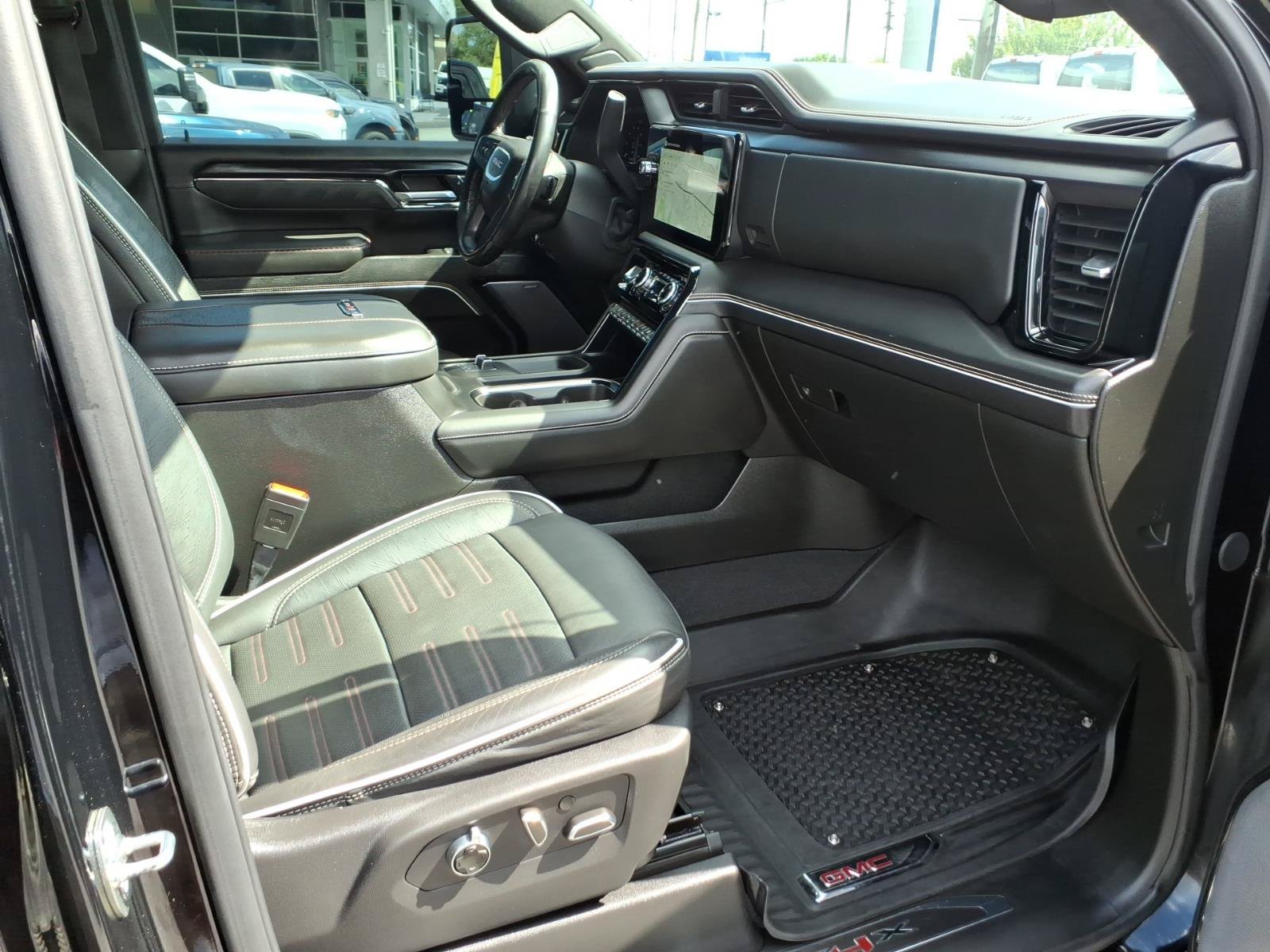 Used 2024 GMC Sierra 2500 AT4X AWD/4WD image 33