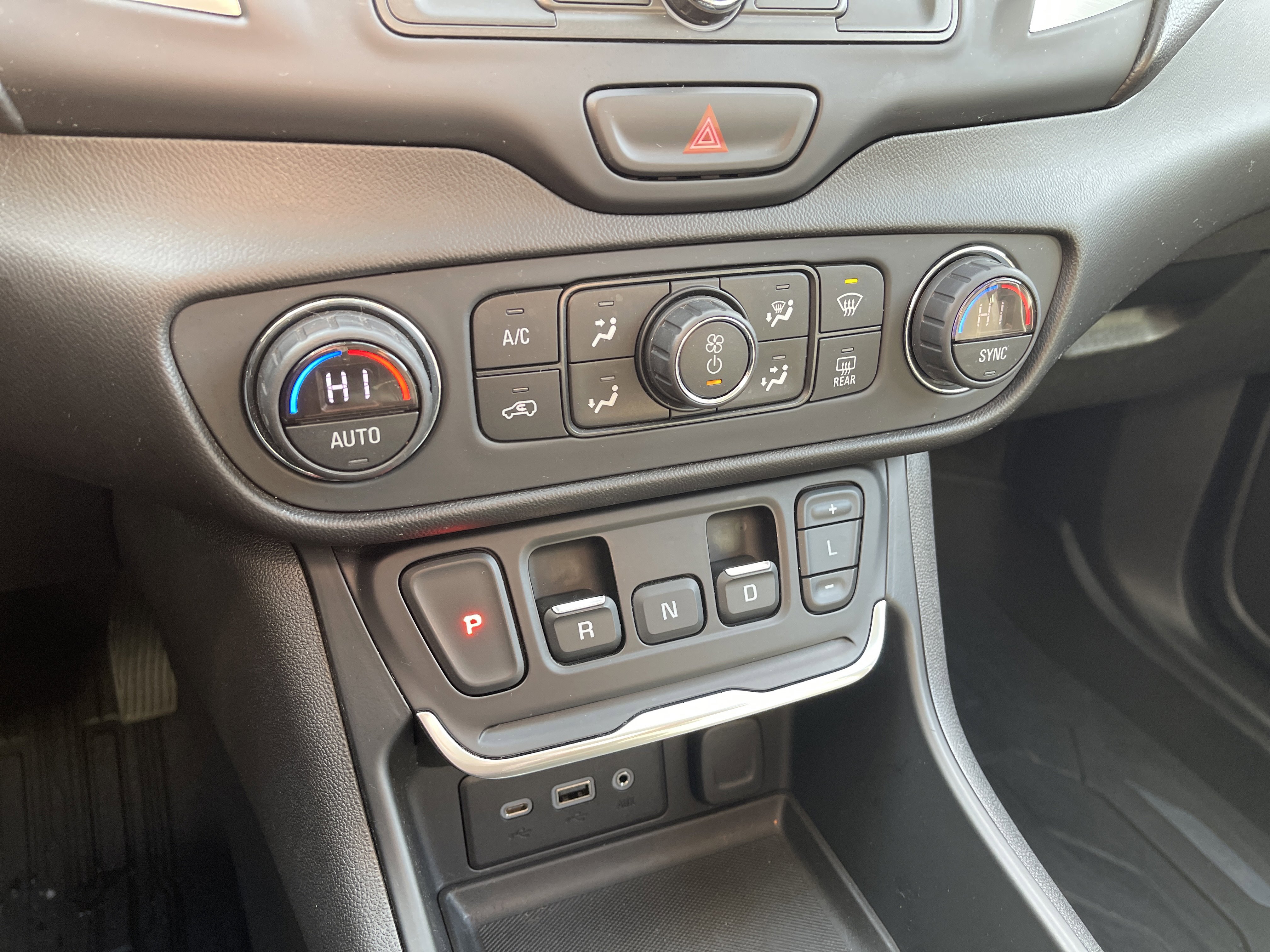 Used 2020 GMC Terrain SLE w/ Driver Convenience Package image 20