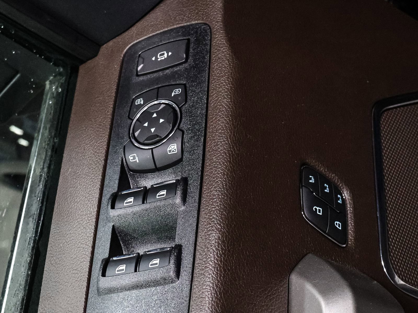 Certified 2022 Ford F450 King Ranch w/ Chrome Package image 23