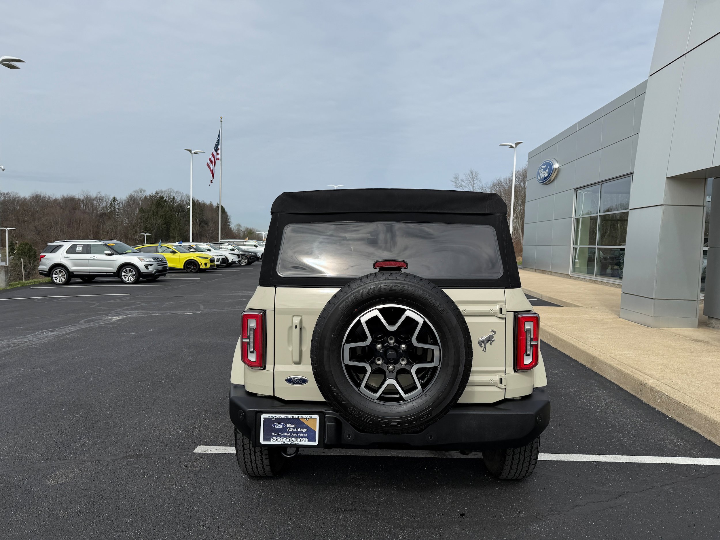 Certified 2025 Ford Bronco Outer Banks AWD/4WD image 6