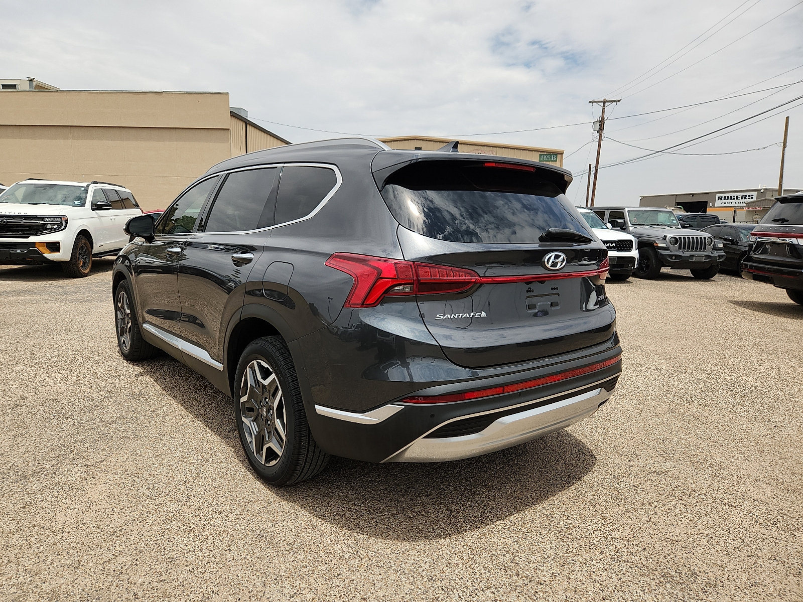Used 2023 Hyundai Santa Fe Limited FWD image 5