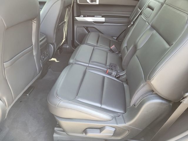 Certified 2022 Ford Explorer XLT w/ Equipment Group 202A RWD image 13