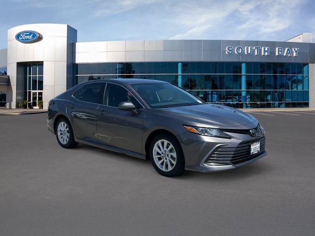 Used 2023 Toyota Camry LE FWD image 7
