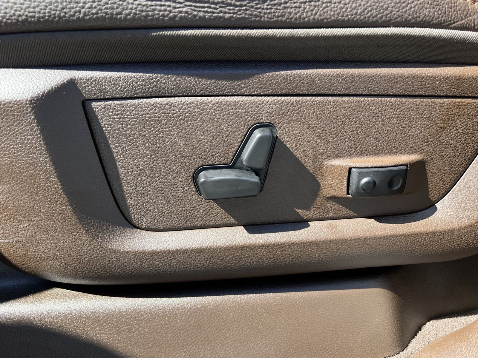 Used 2025 RAM 2500 Limited w/ Bed Utility Group AWD/4WD image 14