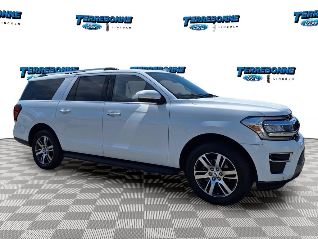 Certified 2024 Ford Expedition Max Limited RWD image 3
