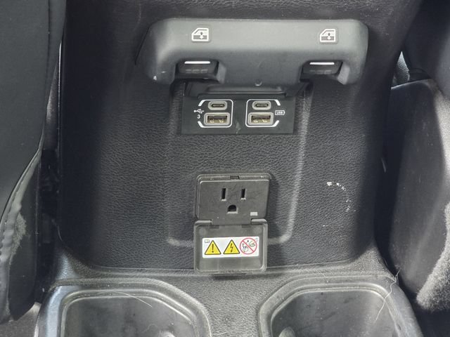 Used 2020 Jeep Wrangler Unlimited Sahara AWD/4WD image 18