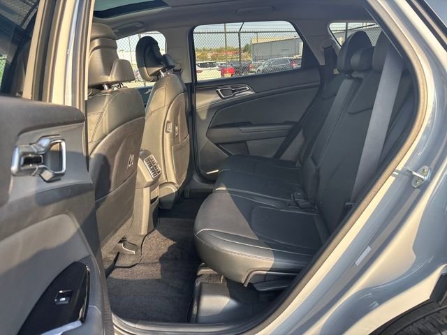 Used 2023 Kia Sportage SX image 11