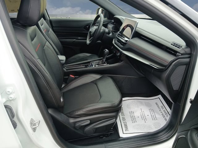 Used 2025 Jeep Compass Trailhawk AWD/4WD image 15