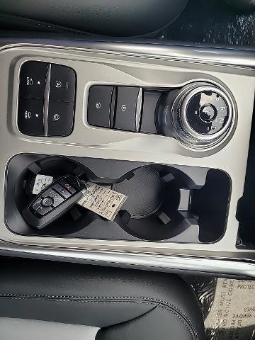 Certified 2024 Ford Explorer XLT w/ Equipment Group 202A image 15