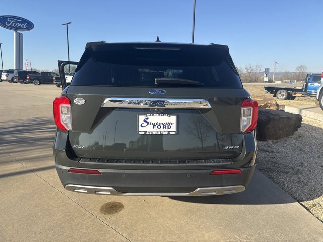 Certified 2022 Ford Explorer XLT w/ Equipment Group 202A AWD/4WD image 25