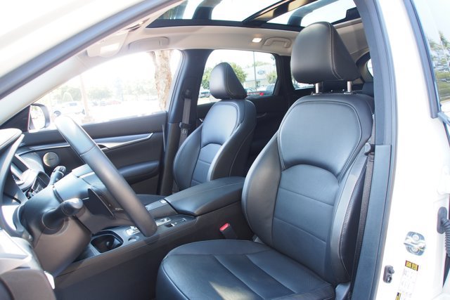 Used 2025 INFINITI QX50 Luxe AWD/4WD image 18