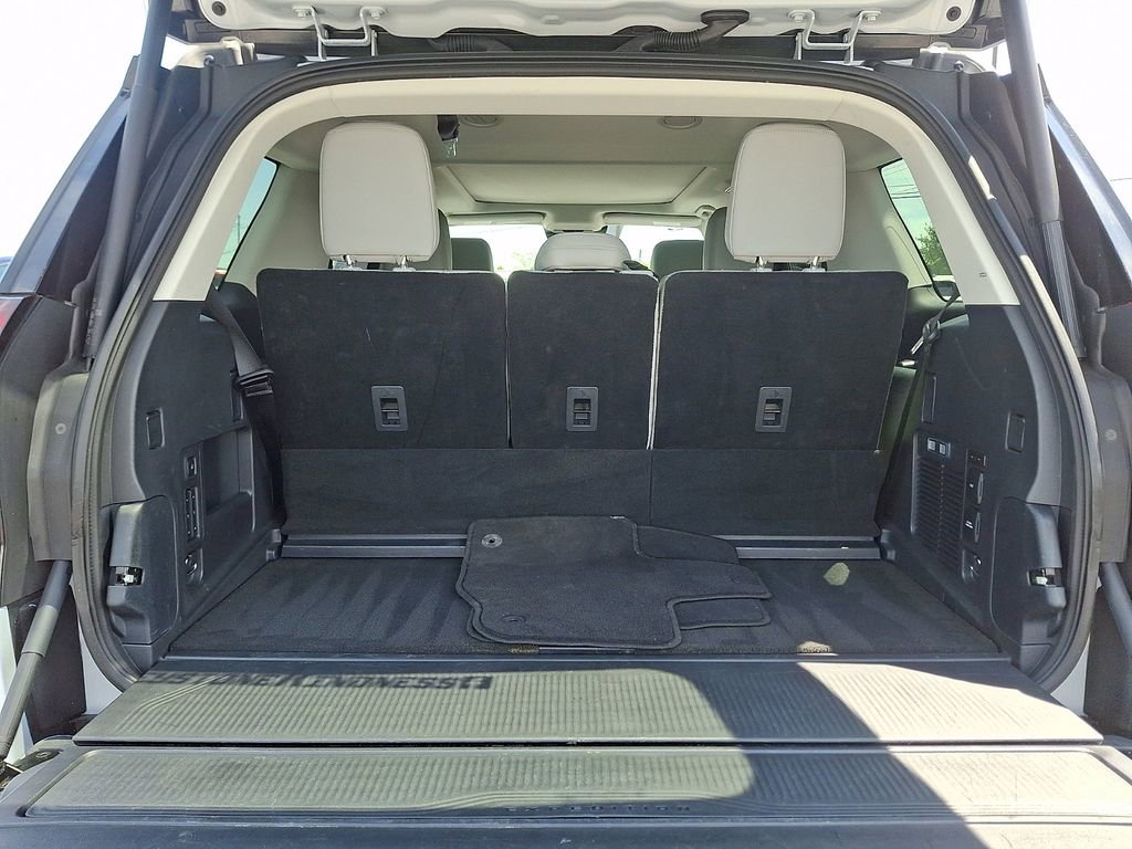 Certified 2025 Ford Expedition Active AWD/4WD image 33