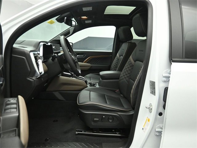 Used 2023 GMC Canyon Denali image 26