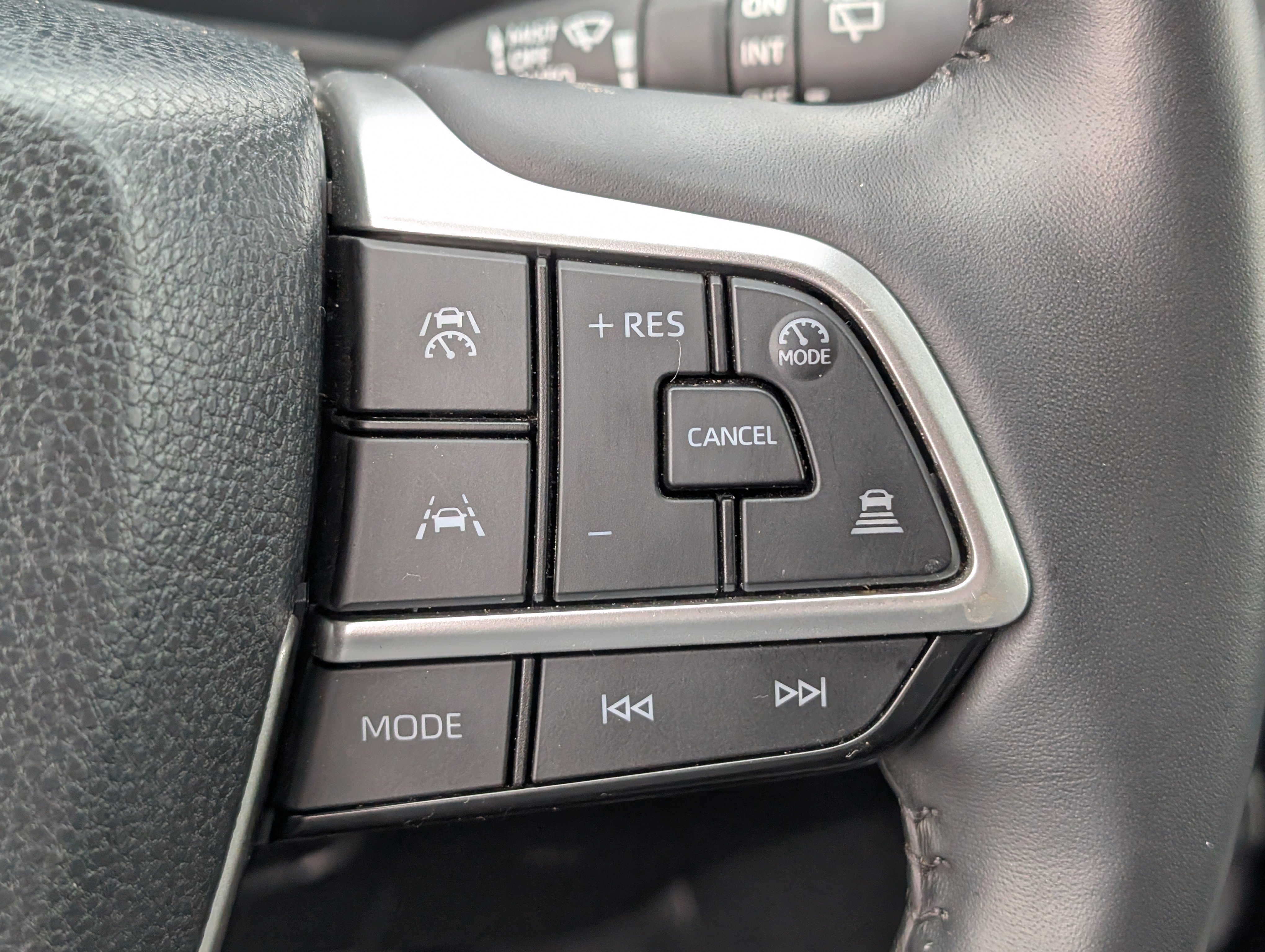 Used 2024 Toyota Grand Highlander Limited image 21