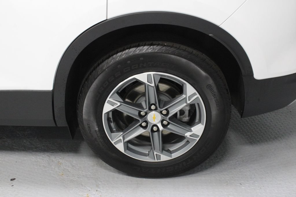 Used 2024 Chevrolet Blazer LT w/ Convenience Package FWD image 18