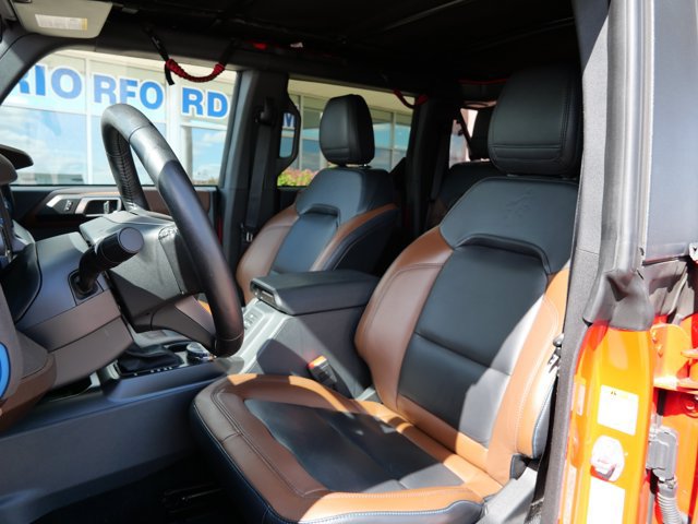 Certified 2023 Ford Bronco Outer Banks w/ Sasquatch Package AWD/4WD image 11