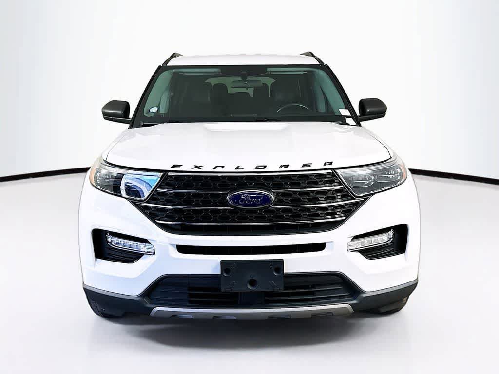 Certified 2023 Ford Explorer XLT w/ Equipment Group 202A RWD image 6