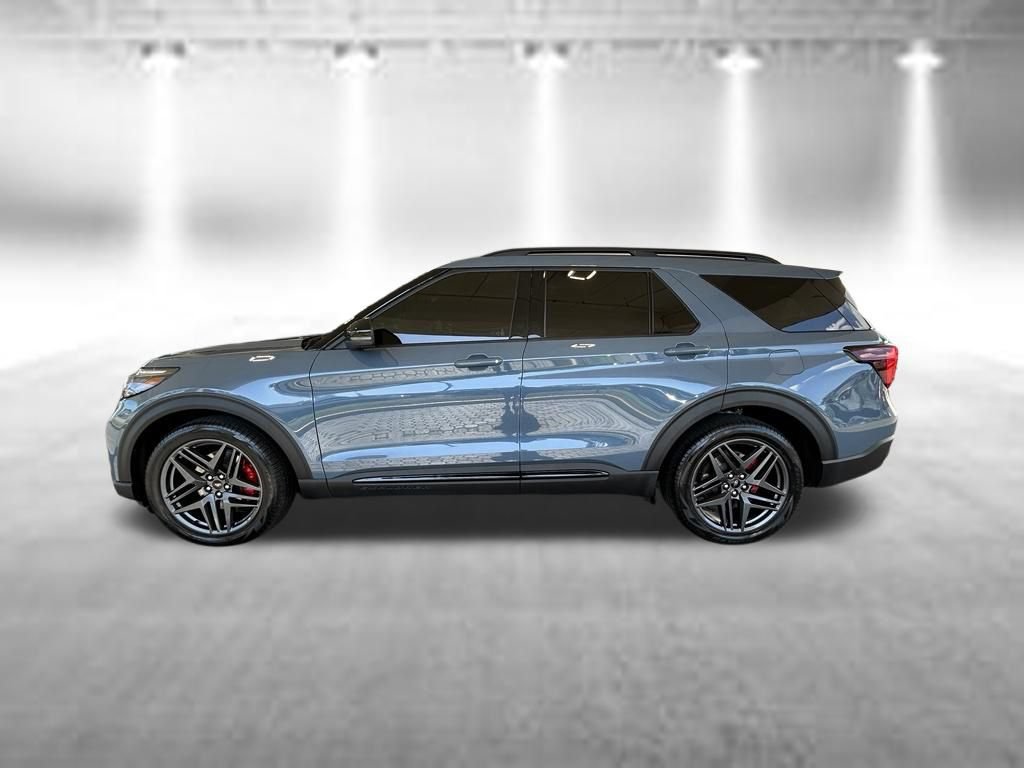 Certified 2025 Ford Explorer ST AWD/4WD image 8