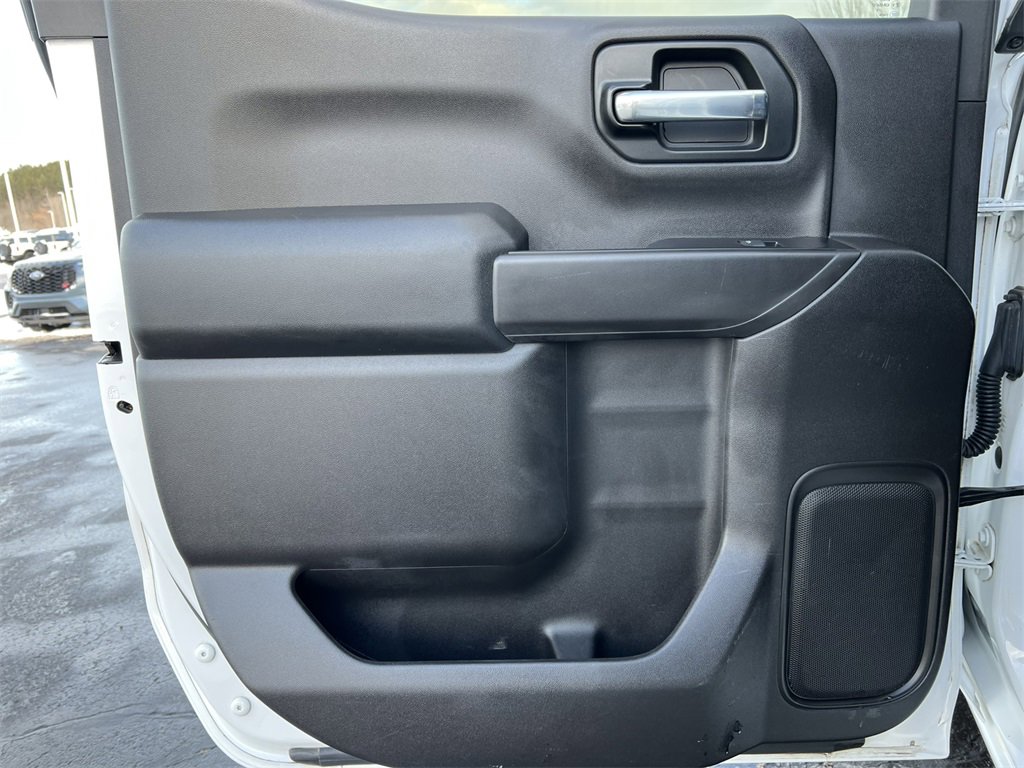 Used 2019 GMC Sierra 1500 2WD Crew Cab w/ 1SA Driver Alert Package I image 32