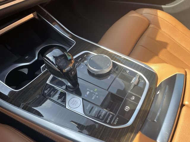 Used 2021 BMW X7 M50i w/ Cold Weather Package AWD/4WD image 37