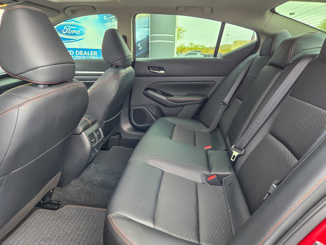 Used 2024 Nissan Altima 2.5 SR AWD/4WD image 12