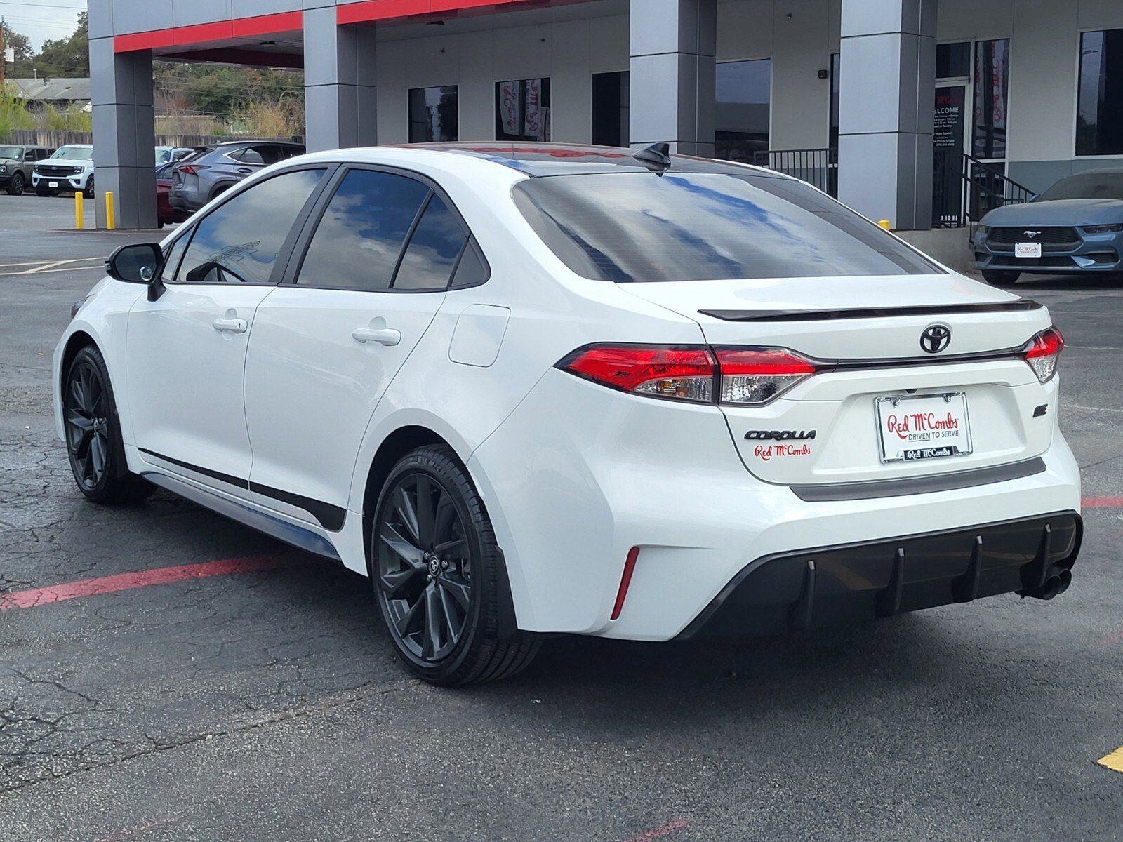 Used 2025 Toyota Corolla SE image 5