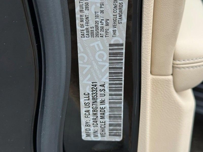 Used 2022 Jeep Grand Cherokee L Limited image 23