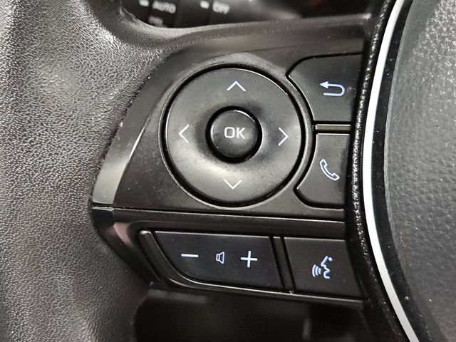 Used 2021 Toyota RAV4 XLE Premium AWD/4WD image 29