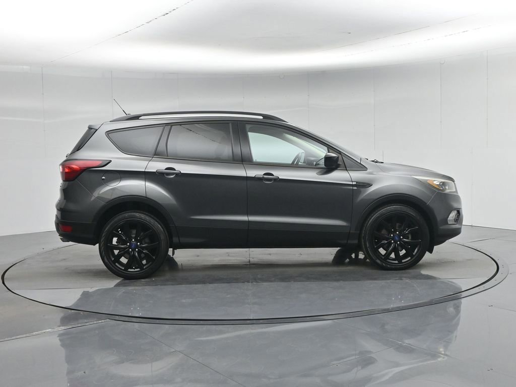 Certified 2019 Ford Escape SE image 9