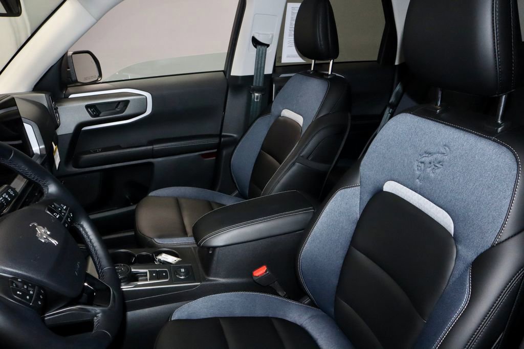 Certified 2025 Ford Bronco Sport Outer Banks w/ Outer Banks Tech Package+ AWD/4WD image 27