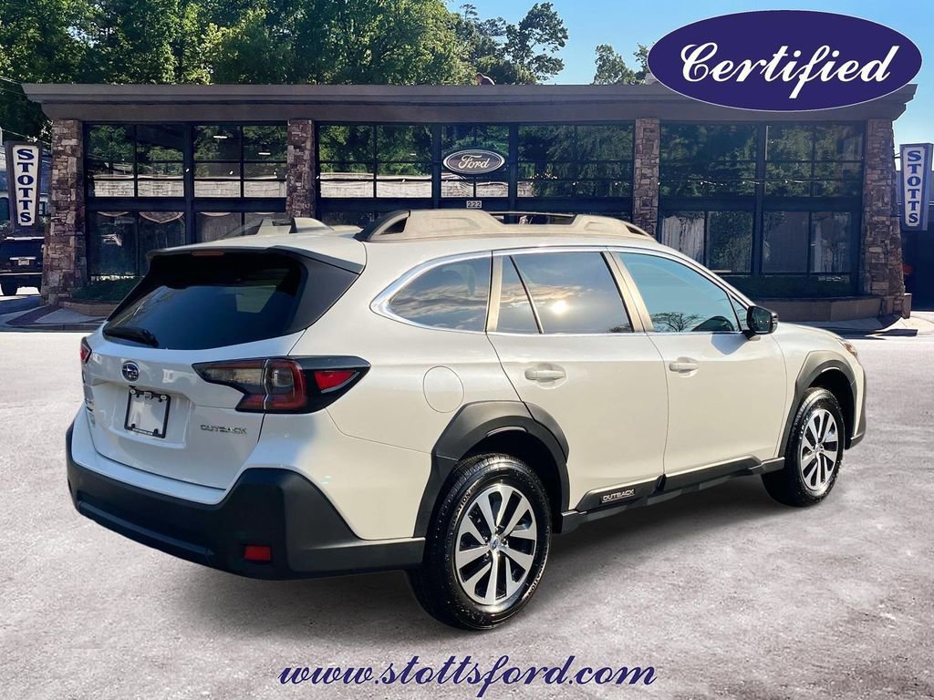 Used 2024 Subaru Outback Premium image 4